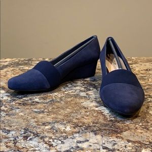 Nurture dress wedges